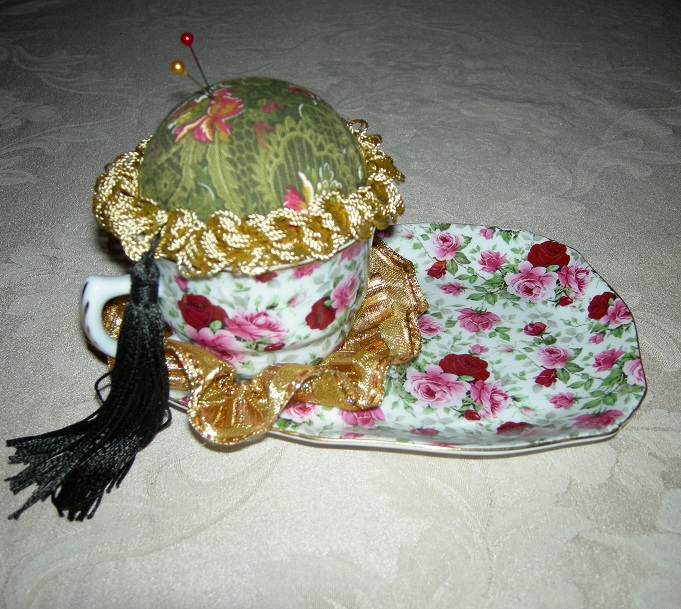 teacuppincushion01 Tea Cup Pin Cushion